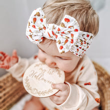 Load image into Gallery viewer, Baby Girl's Pumpkin Romper & Accessories