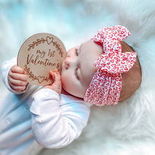 Load image into Gallery viewer, Red Heart Bow + Disc