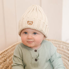 Load image into Gallery viewer, Cosy Cub Baby Bear Knitted Hat - Cream