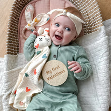 Load image into Gallery viewer, Heart Snuggle Bunny Set - Girls