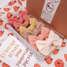 Load image into Gallery viewer, Autumn Bow Box Ribbed - Mama Bear and Cubs ltd