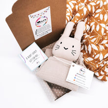 Load image into Gallery viewer, Snuggle Comforter - Mama Bear and Cubs ltd