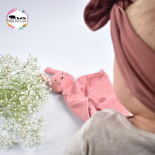 Load image into Gallery viewer, Snuggle Comforter - Mama Bear and Cubs ltd