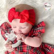 Load image into Gallery viewer, Xmas Bow Teether Gift Box - Mama Bear and Cubs ltd