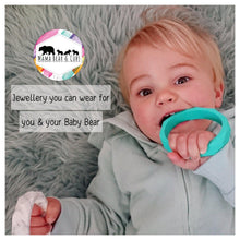 Load image into Gallery viewer, Teething Bangle - Mama Bear and Cubs ltd