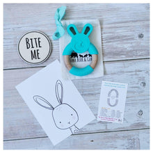 Load image into Gallery viewer, Bunny Teether - Mama Bear and Cubs ltd