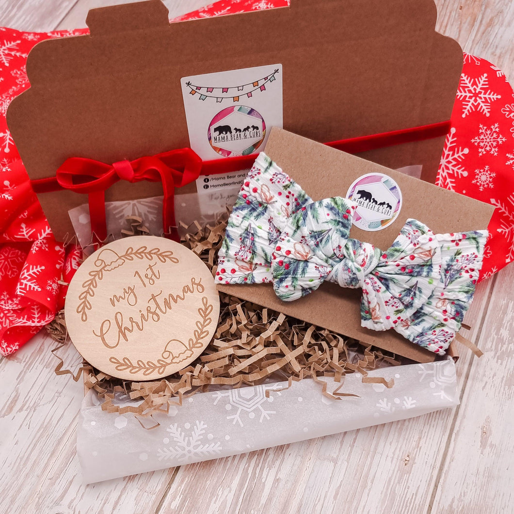 Bow & Disc Bundle Gift - Mama Bear and Cubs ltd