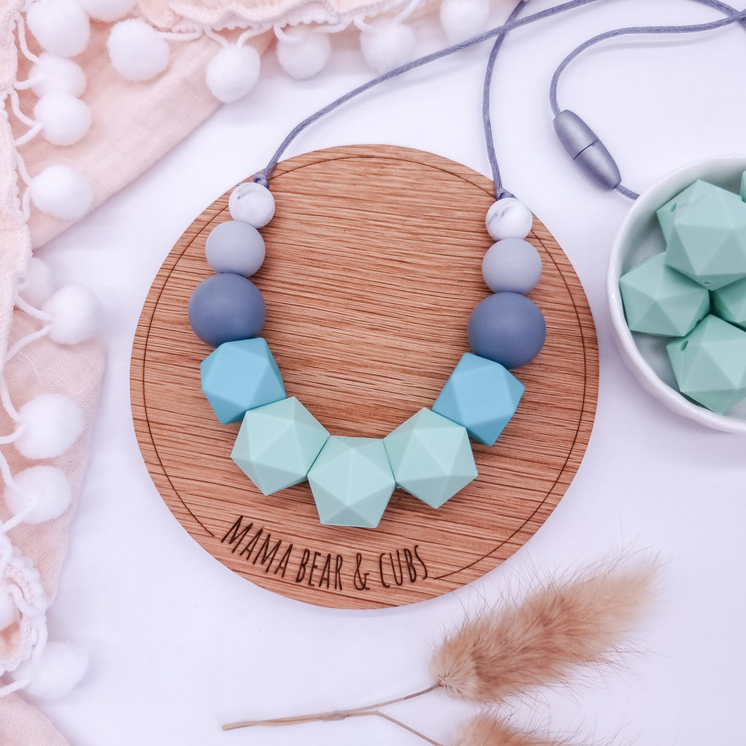 Breastfeeding & Teething Necklace - Mint Frost