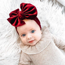 Load image into Gallery viewer, Christmas Velvet Bows Box
