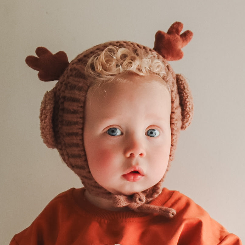 Reindeer Bonnet