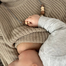 Load image into Gallery viewer, Breastfeeding &amp; Teething Necklace - Caramel
