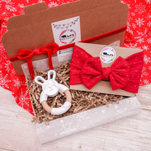 Load image into Gallery viewer, Xmas Bow Teether Gift Box - Mama Bear and Cubs ltd
