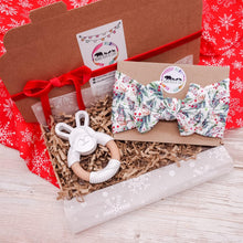 Load image into Gallery viewer, Xmas Bow Teether Gift Box - Mama Bear and Cubs ltd
