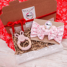 Load image into Gallery viewer, Xmas Bow Teether Gift Box - Mama Bear and Cubs ltd
