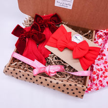 Load image into Gallery viewer, Girls Valentines Mini Love Box - Mama Bear and Cubs ltd
